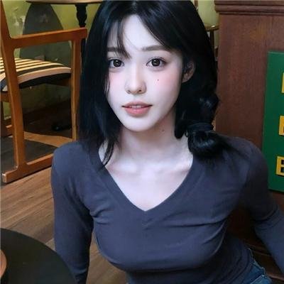 敦君与女朋友
